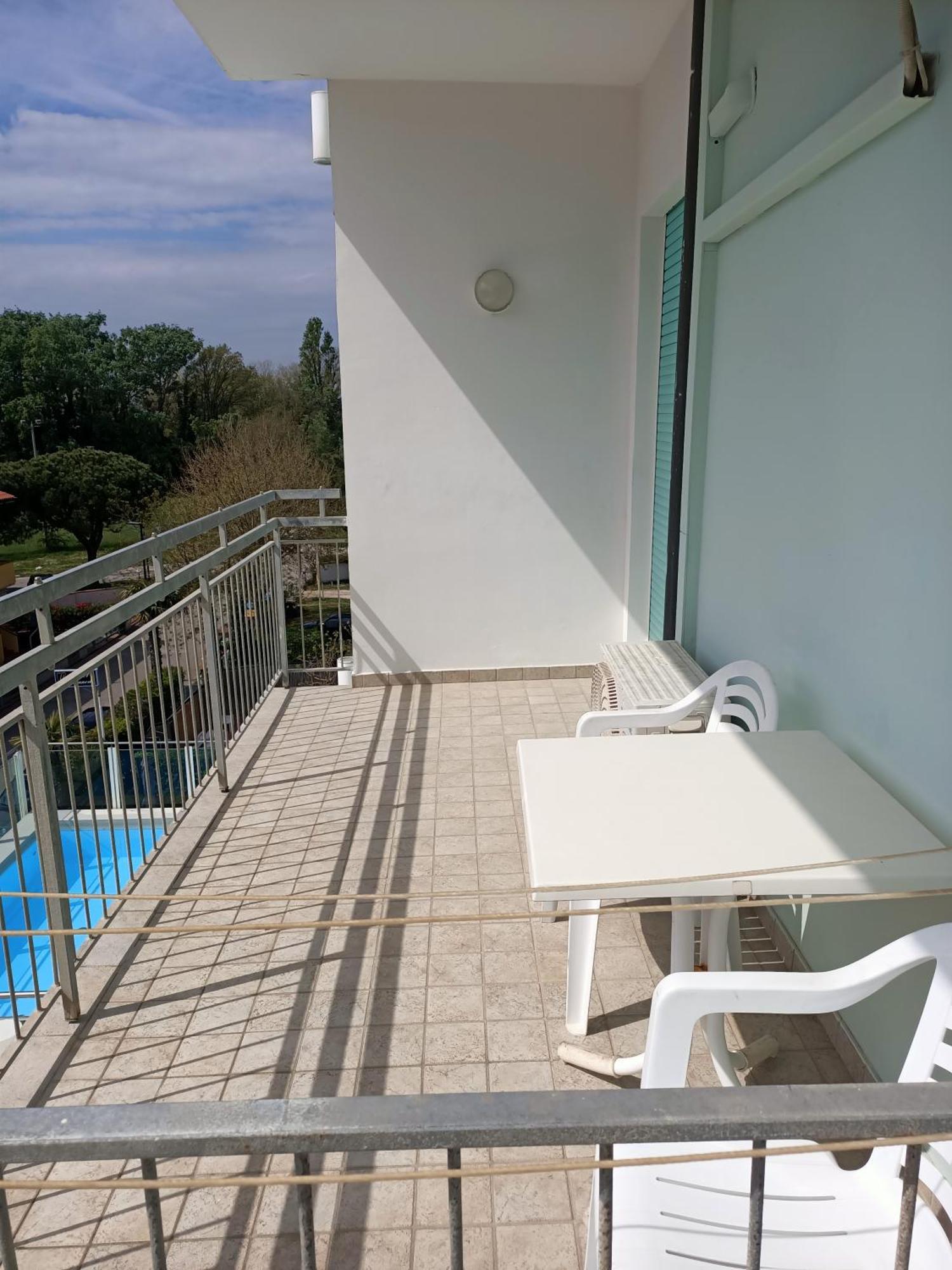 Hotel Bahamas Lido Di Savio Exterior foto